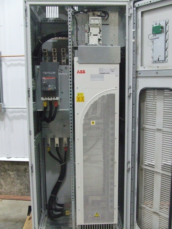ACS800-U4-0320-5+E210+P901 (3AUA0000011105) - Image 2