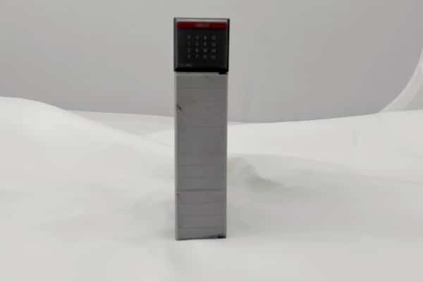 ALLEN BRADLEY - 1746-IA16 - USED - Image 3