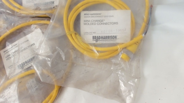 BRAD HARRISON - MINI CHANGE MOLDED CONNECT - NEW LOT OF 6 - Image 3