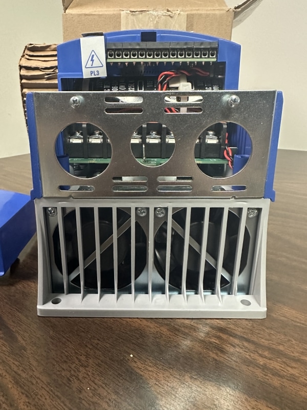 LENZE - ESV752N02TXBXX1K49 - OPEN BOX - Image 4